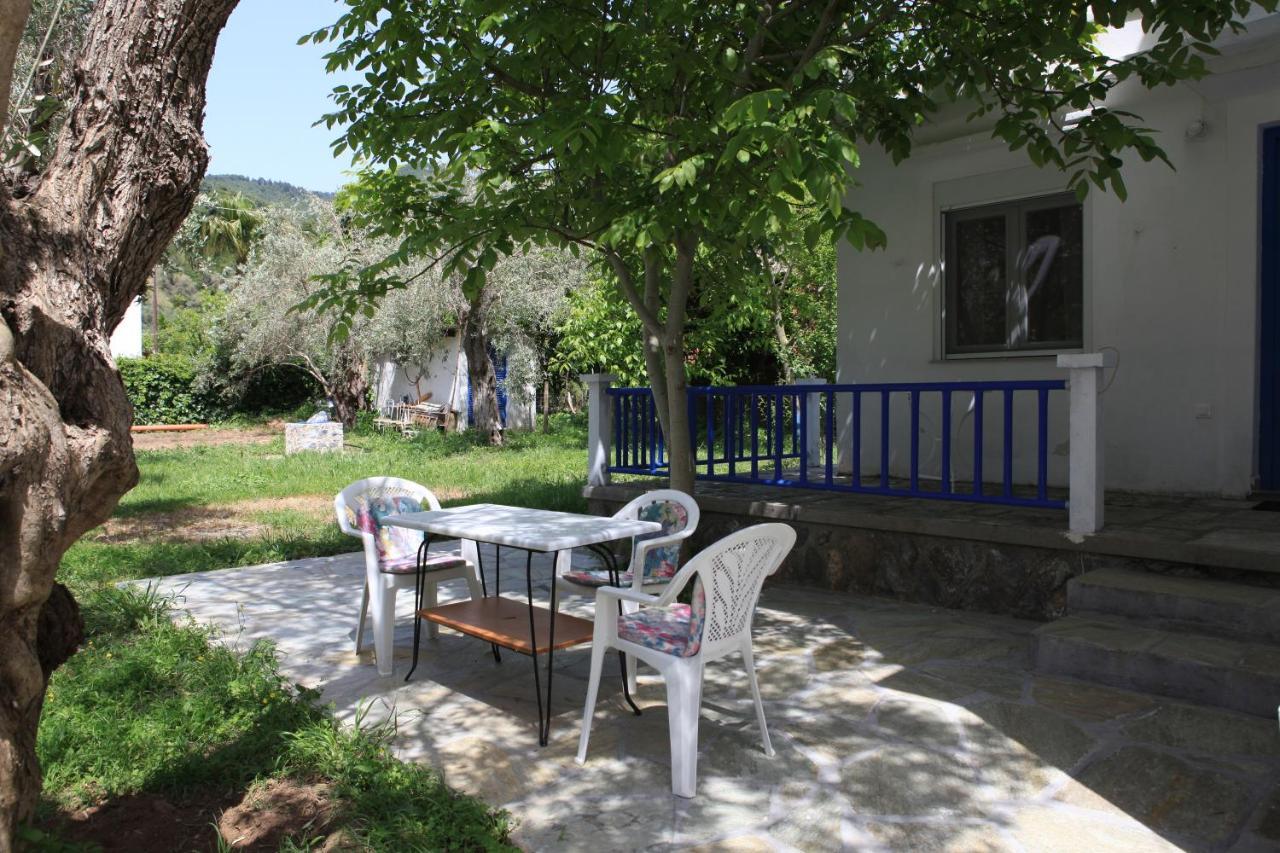 O Pyrgos Accommodations Panormos  Bagian luar foto