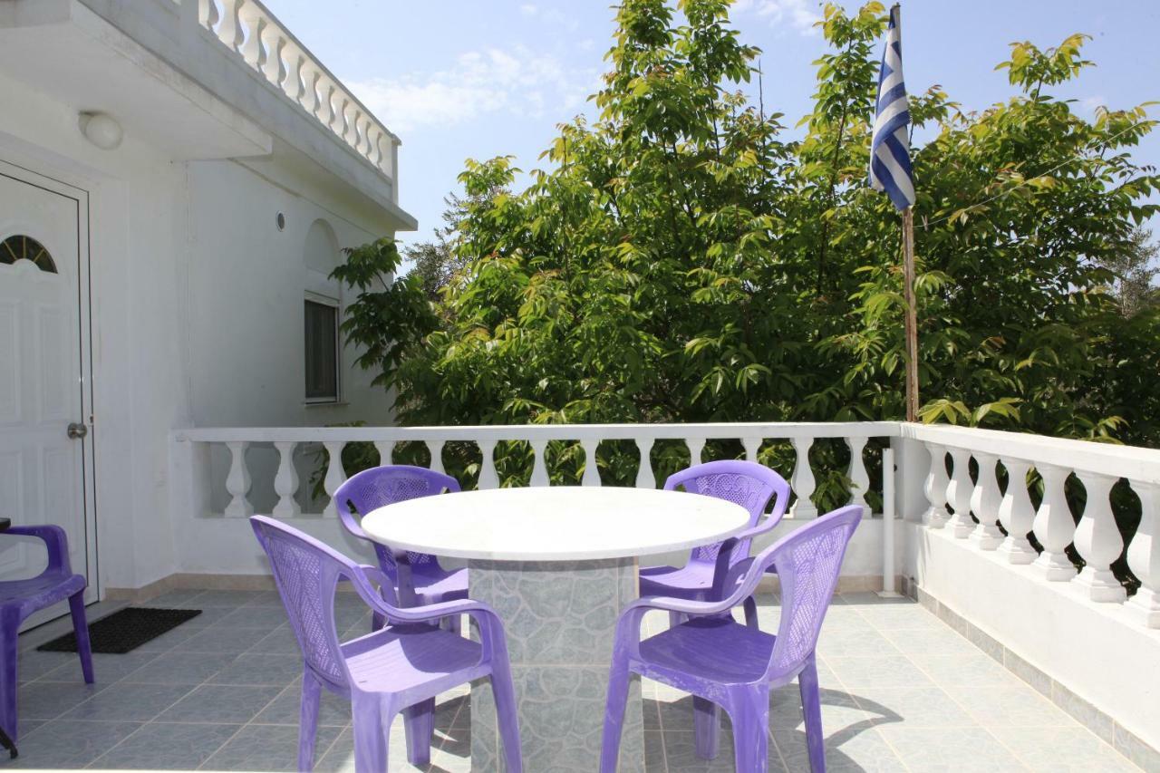 O Pyrgos Accommodations Panormos  Bagian luar foto