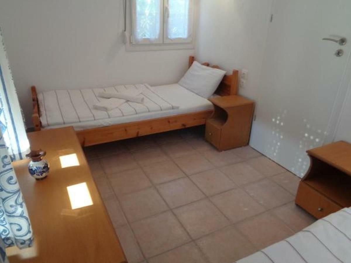 O Pyrgos Accommodations Panormos  Bagian luar foto